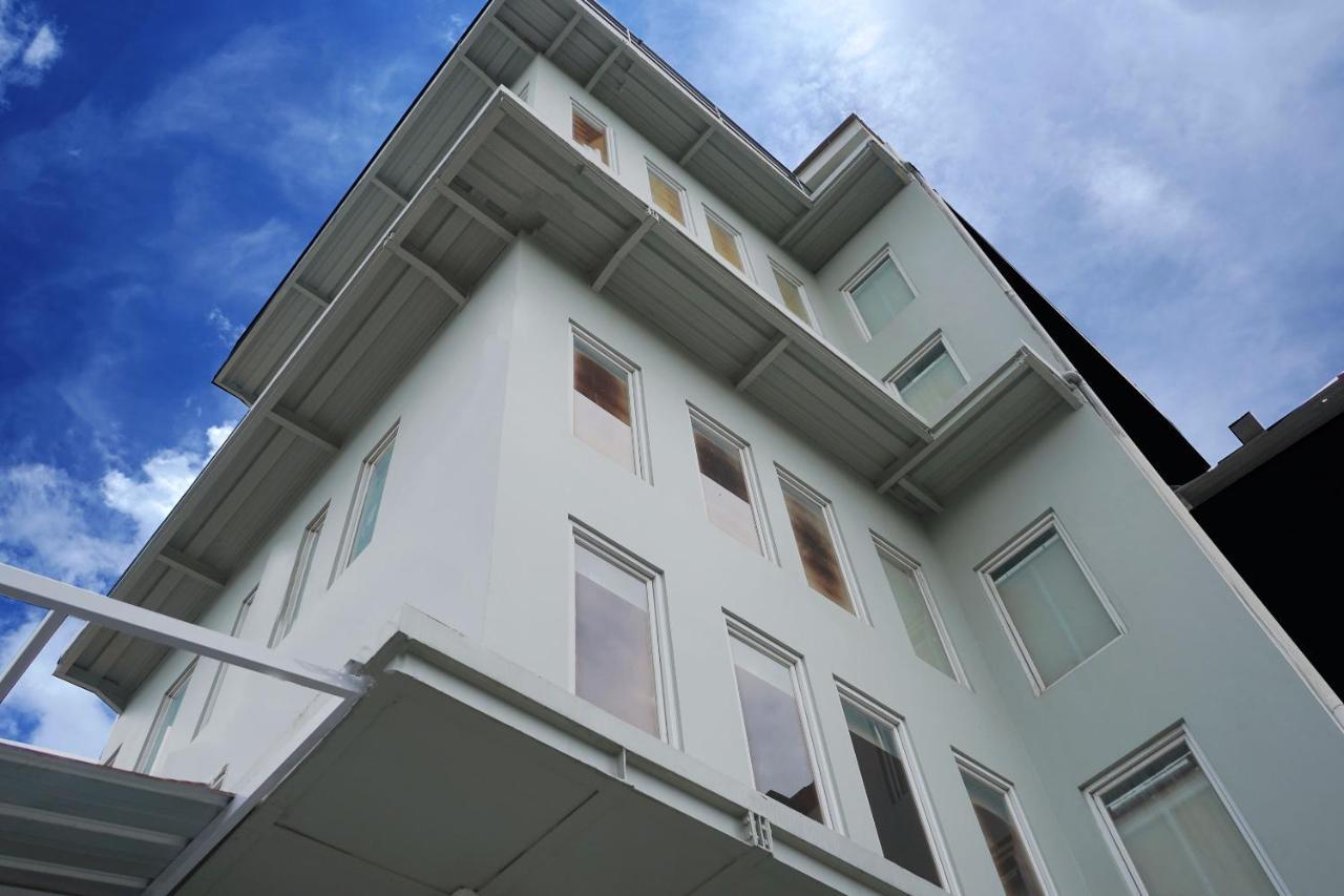 Urooms Senayan Jakarta Exteriér fotografie